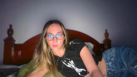 Snapshot of pinkilola chatting on 8, 6, 2026 Pinkilola online show from 8, 6, 2026