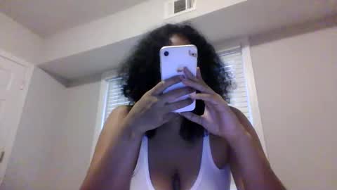 Snapshot of pinkmonae chatting on 28, 12, 2024 pinksugar online show from 28, 12, 2024
