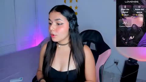 Sarah .. online show from 24, 11, 2025