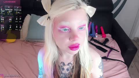 Helen Goat online show from 4, 12, 2024