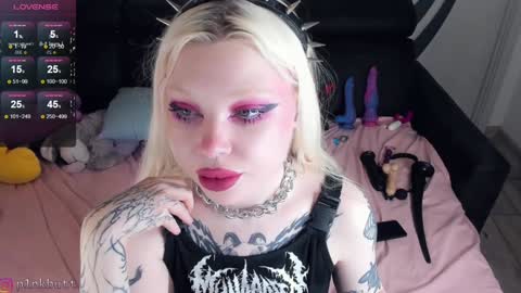 Helen Goat online show from 7, 12, 2024