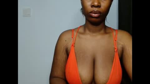 pinkxsugar online show from 13, 10, 2025