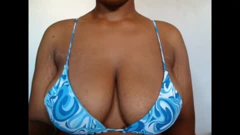 Snapshot of pinkxsugar chatting on 2, 5, 2026 pinkxsugar online show from 2, 5, 2026