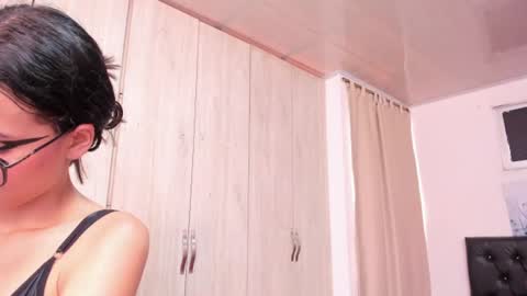 Snapshot of pinky_f00x chatting on 23, 6, 2026 pinky_f00x online show from 23, 6, 2026