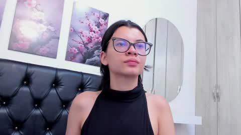 Snapshot of pinky_f00x chatting on 29, 6, 2026 pinky_f00x online show from 29, 6, 2026