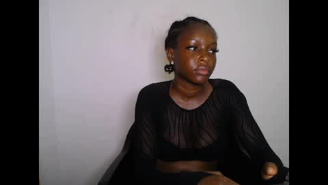 pinkykiki_247 online show from 26, 4, 2026