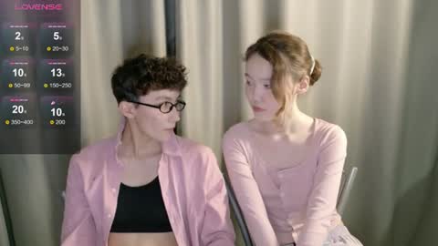 Li long hair and Ru short hair online show from 19, 6, 2026
