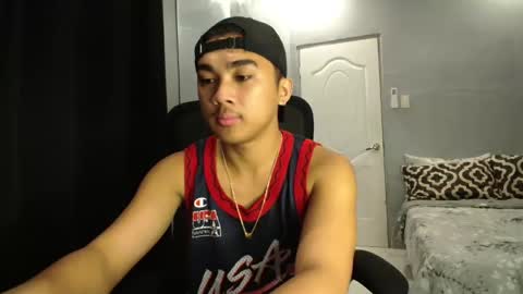 Snapshot of pinoyadriannexxx chatting on 28, 9, 2025 Adrianne online show from 28, 9, 2025
