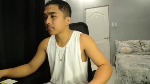 Snapshot of pinoyadriannexxx chatting on 15, 10, 2025 Adrianne online show from 15, 10, 2025