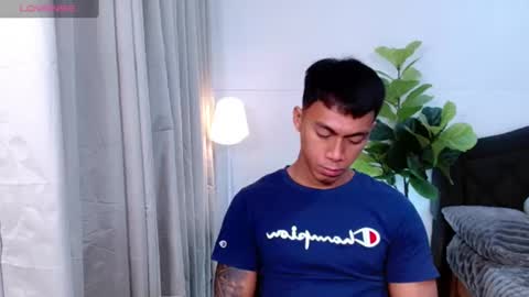 Snapshot of pinoymilker chatting on 15, 6, 2026 ethan online show from 15, 6, 2026