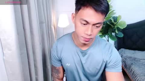 Snapshot of pinoymilker chatting on 1, 7, 2026 ethan online show from 1, 7, 2026
