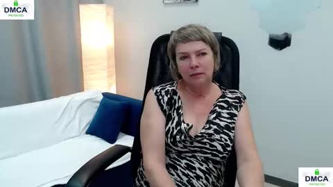 Snapshot of pion_s chatting on 21, 10, 2025 Bella online show from 21, 10, 2025