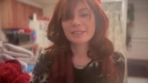 Snapshot of pirdybirdyxo chatting on 5, 2, 2025 pirdybirdyxo online show from 5, 2, 2025