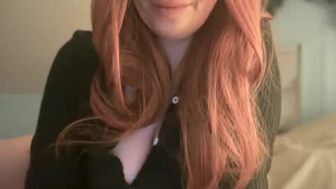 Snapshot of pirdybirdyxo chatting on 8, 10, 2025 pirdybirdyxo online show from 8, 10, 2025