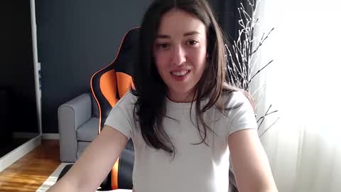 piscesgirl06 online show from 19, 2, 2025