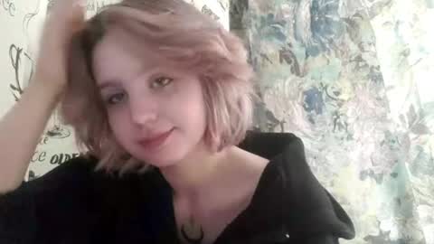 Caroline online show from 5, 4, 2026