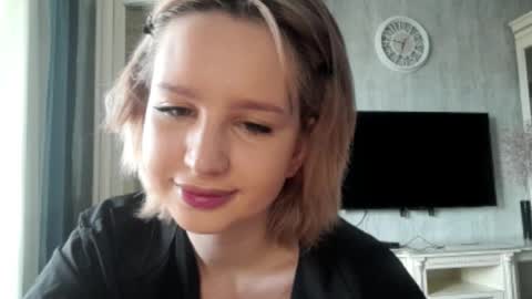 Caroline online show from 9, 4, 2026