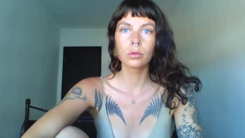 pixiecatfairy online show from 25, 9, 2025