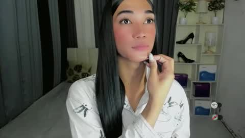 pixiedoll_ online show from 25, 2, 2026