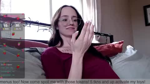 Plantbabeee online show from 10, 12, 2024