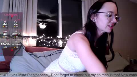 Plantbabeee online show from 11, 12, 2024