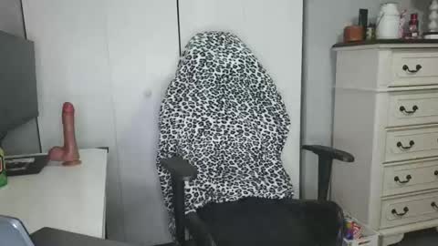 platinum_princess_nicole online show from 23, 12, 2025