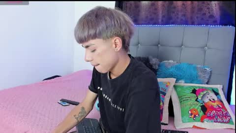 Snapshot of playboy_bunnyy chatting on 20, 10, 2025 playboy_bunnyy online show from 20, 10, 2025