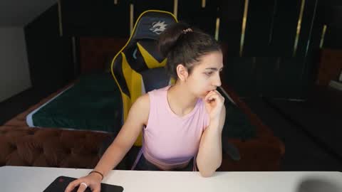 Lana online show from 31, 3, 2026