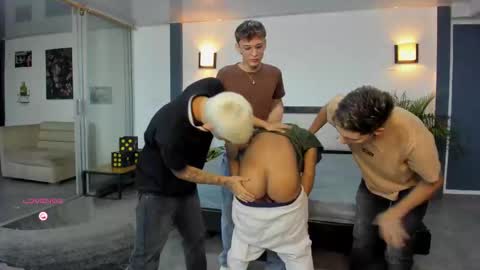   online show from 28, 9, 2025