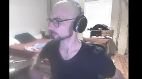 plsmakemynight online show from 10, 5, 2026