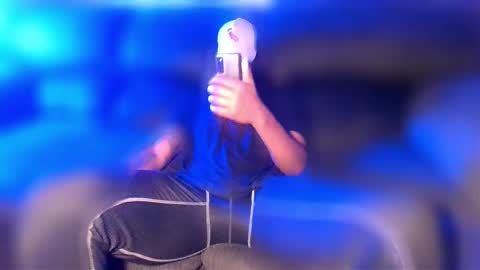 StraightPlush online show from 15, 10, 2025