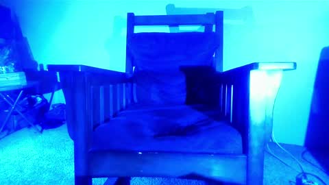 StraightPlush online show from 17, 4, 2026