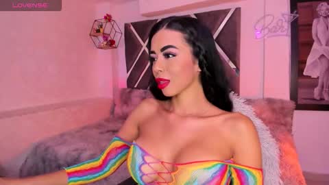 Snapshot of pocahontasweetss chatting on 14, 9, 2025 I dream of having many followers online show from 14, 9, 2025