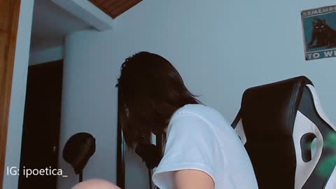 IG ipoetica  online show from 18, 1, 2025