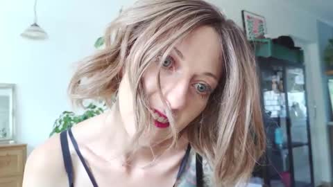 Snapshot of pokusss chatting on 3, 10, 2025 pokusss online show from 3, 10, 2025