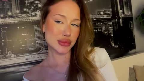 Angelic online show from 23, 2, 2026