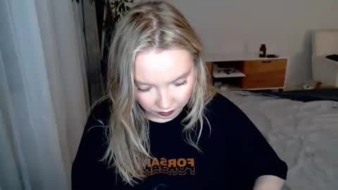 Snapshot of polinajones chatting on 5, 6, 2026 PolinaJones online show from 5, 6, 2026