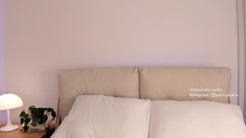 Polly online show from 24, 1, 2025