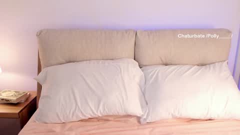 Polly online show from 2, 2, 2025