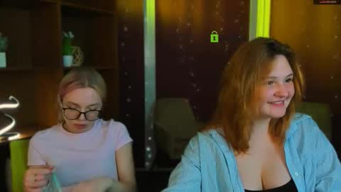Snapshot of polly_cute1 chatting on 16, 3, 2026 polly_cute1 online show from 16, 3, 2026