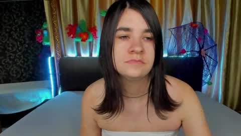 Polly online show from 4, 4, 2026