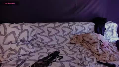 Snapshot of polly_wow chatting on 8, 7, 2026 Polly online show from 8, 7, 2026