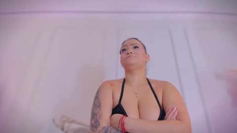 Snapshot of pollybabe_ chatting on 16, 7, 2026 POLLY online show from 16, 7, 2026
