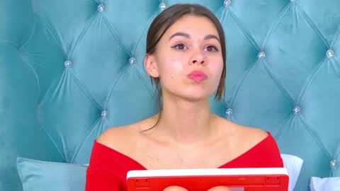 Snapshot of pollylanders chatting on 29, 1, 2025 Polly online show from 29, 1, 2025