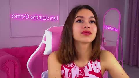 Snapshot of pollylanders chatting on 4, 10, 2025 Polly online show from 4, 10, 2025