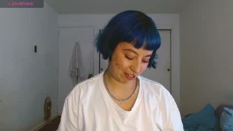 Poly online show from 7, 4, 2026