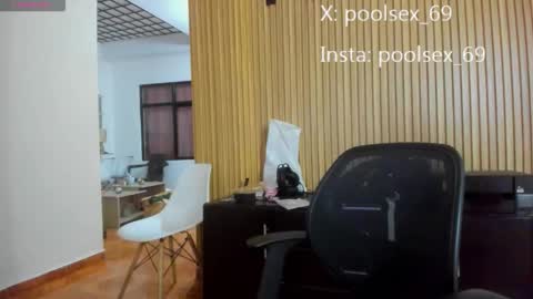 Snapshot of poolsexx_69 chatting on 4, 12, 2025 poolsexx_69 online show from 4, 12, 2025
