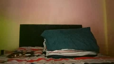 pootie83 online show from 12, 1, 2025