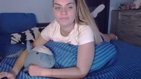 popkornmolli online show from 2, 12, 2024