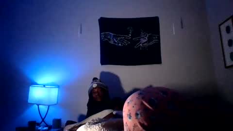 popoutmama online show from 31, 12, 2024